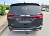 Used 2023 Chrysler Pacifica Touring-L image 6