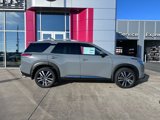 New 2025 Nissan Pathfinder Platinum image 6