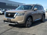 New 2025 Nissan Pathfinder Platinum image 2