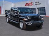 Used 2023 Jeep Gladiator Sport image 3