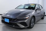 Used 2024 Hyundai Elantra SEL image 3