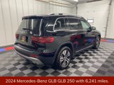 Used 2024 Mercedes-Benz GLB 250 4MATIC image 3