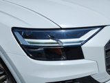 Used 2019 Audi Q8 Premium Plus w/ Premium Plus image 5