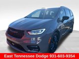 New 2025 Chrysler Pacifica Limited w/ Uconnect Theater Family Group image 2