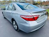 Used 2015 Toyota Camry SE image 3