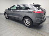 Used 2024 Ford Edge SEL image 3