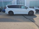 New 2026 Chrysler Pacifica Select image 4