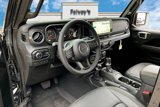 New 2025 Jeep Gladiator Sport image 6
