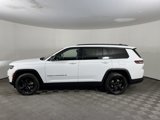 Used 2022 Jeep Grand Cherokee L Laredo image 3