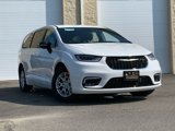 New 2026 Chrysler Pacifica Select image 2