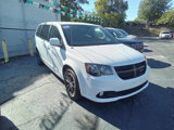Used 2019 Dodge Grand Caravan SE image 2