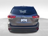 Used 2019 Toyota Highlander XLE image 6