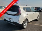 Used 2025 Kia Soul LX w/ LX Technology Package image 3