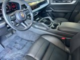Used 2024 Porsche Cayenne image 4