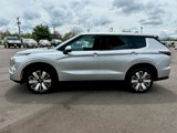 New 2025 Mitsubishi Outlander SE image 4