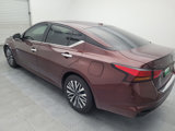 Used 2023 Nissan Altima 2.5 SV image 3