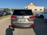 Used 2016 Kia Sorento LX w/ LX Convenience Package image 4