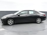 Used 2023 Hyundai Elantra SE image 4