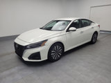 Used 2023 Nissan Altima 2.5 SV image 2
