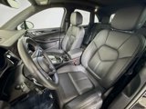 Certified 2024 Porsche Macan image 5