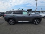 New 2025 Nissan Pathfinder Platinum image 3