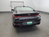 Used 2021 Hyundai Elantra SEL w/ Convenience Package image 6