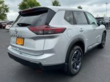 Used 2025 Nissan Rogue SV image 3