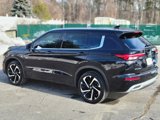 Used 2022 Mitsubishi Outlander SEL image 3