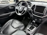 Used 2018 Jeep Cherokee Overland image 3