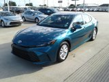Used 2025 Toyota Camry LE image 3