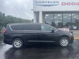 New 2026 Chrysler Pacifica Select image 2