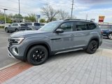 New 2025 Volkswagen Atlas Peak Edition SE image 3