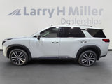 New 2025 Nissan Pathfinder Platinum image 2