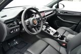 Certified 2025 Porsche Macan image 4
