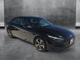 Used 2023 Hyundai Elantra SEL w/ Convenience Package image 3