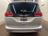 Used 2022 Chrysler Voyager LX image 3