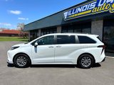 Used 2022 Toyota Sienna XLE image 4