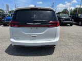 Used 2023 Chrysler Pacifica Touring-L image 4
