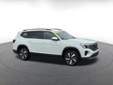 Used 2024 Volkswagen Atlas SE image 2