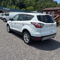 Used 2017 Ford Escape SE image 3