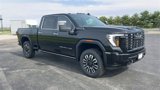 New 2025 GMC Sierra 2500 Denali Ultimate image 2