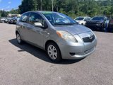 Used 2007 Toyota Yaris 2-Door Hatchback image 3