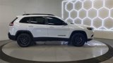 Used 2023 Jeep Cherokee Altitude Lux image 3