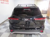 Used 2023 Toyota Highlander XSE image 4