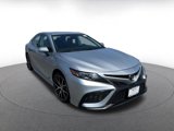 Used 2024 Toyota Camry SE image 3