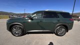 New 2025 Nissan Pathfinder SL image 4