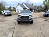 Used 2018 Toyota Tacoma SR image 2