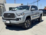 Used 2021 Toyota Tacoma TRD Off-Road image 2