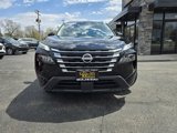 Used 2024 Nissan Rogue SV w/ SV Premium Package image 2