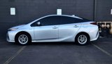 Used 2018 Toyota Prius Prime Plus image 2